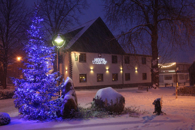 Landhotel Lindenhof Grevenbroich Exterior photo